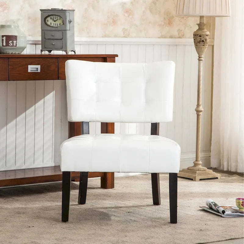 Fauteuil capitonné surdimensionné