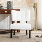 Fauteuil capitonné surdimensionné