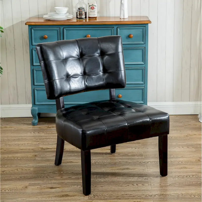 Fauteuil capitonné surdimensionné