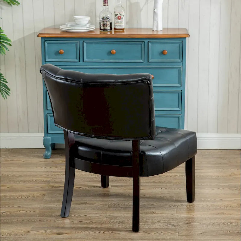 Fauteuil capitonné surdimensionné