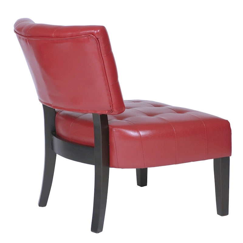 Fauteuil capitonné surdimensionné