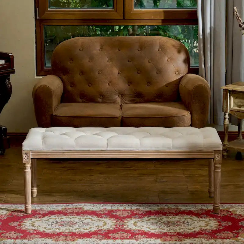 Banc extra long capitonné vintage français avec cadre en bois sculpté