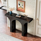 Console d'entrée, table de couloir moderne derrière le canapé